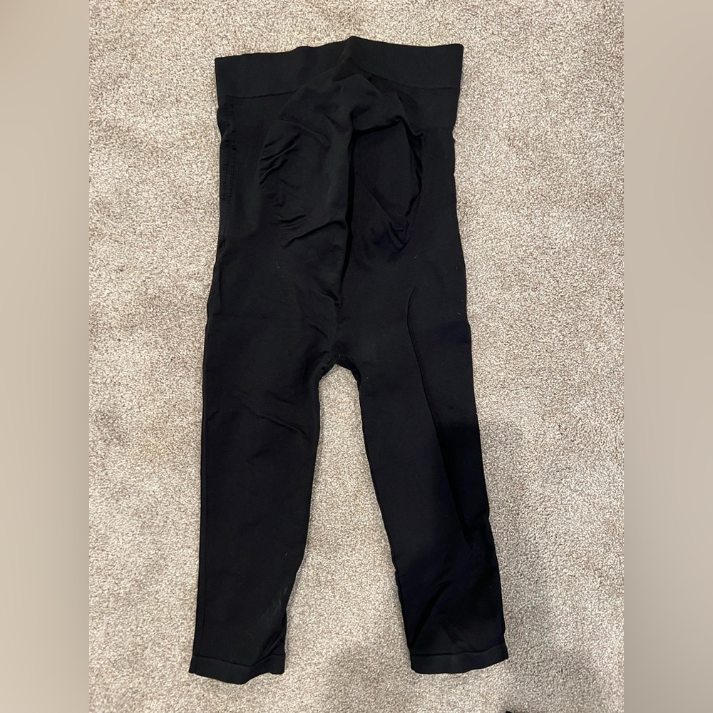 BLANQI Maternity crop leggings